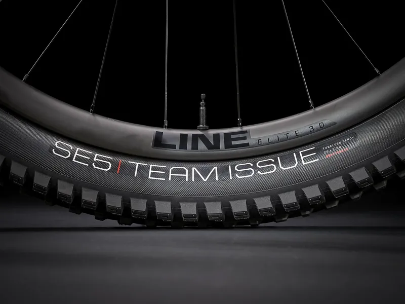 Trek Slash 9.8 GX AXS Full Suspensions Mountain Bike Orange-5